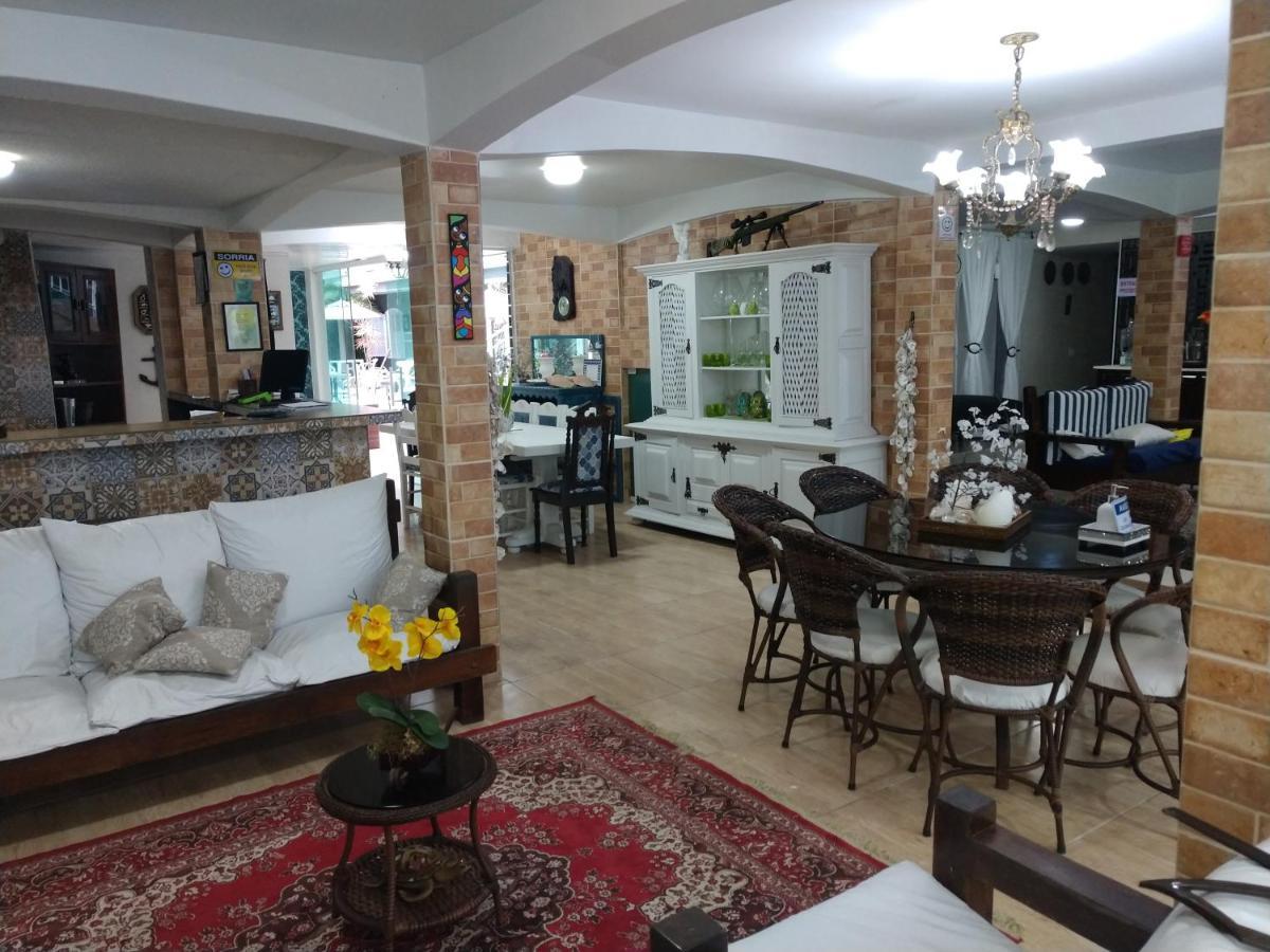 Pousada Guesthouse Kazapraia ポンタウ・ド・パラナ エクステリア 写真